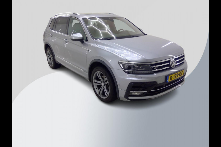 Volkswagen Tiguan Allspace 1.5 TSI Highline Business R Line 7p 150pk | Wegklapbare Trekhaak | Panoramadak | Leder | Stoelverwarming |