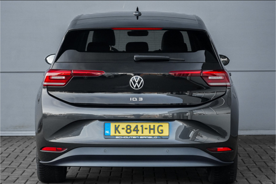 Volkswagen ID.3 First Plus 58 kWh Camera ACC Stuur&Stoelverw 19" 1e Eig BTW