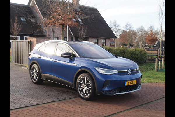 Volkswagen ID.4 First Max 77 kWh | Head-Up Display | Panoramadak | Trekhaak | 360 Camera | Sfeerverlichting |