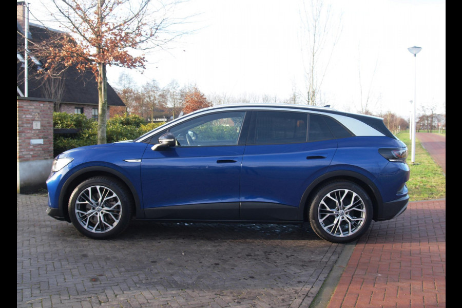 Volkswagen ID.4 First Max 77 kWh | Head-Up Display | Panoramadak | Trekhaak | 360 Camera | Sfeerverlichting |