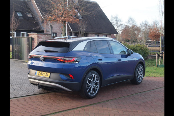 Volkswagen ID.4 First Max 77 kWh | Head-Up Display | Panoramadak | Trekhaak | 360 Camera | Sfeerverlichting |