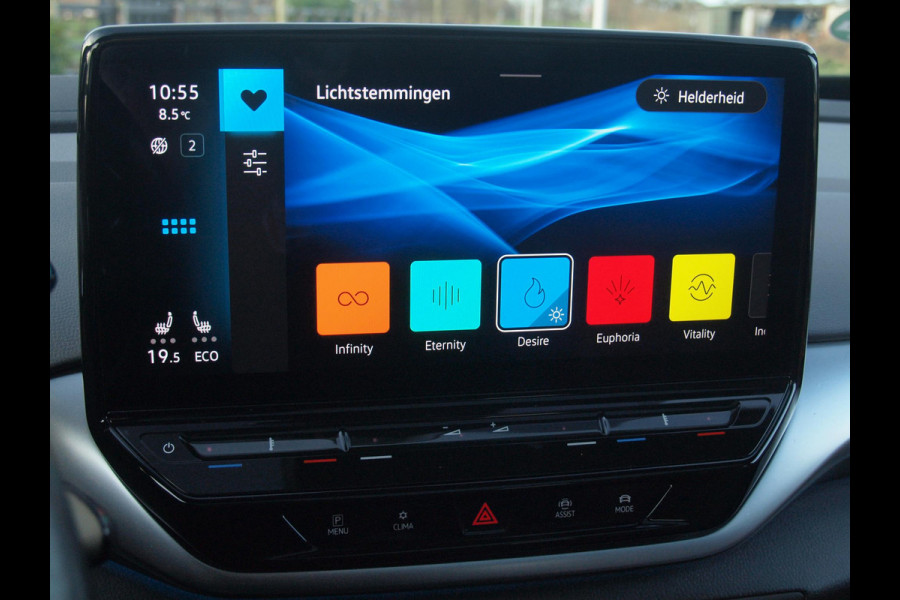 Volkswagen ID.4 First Max 77 kWh | Head-Up Display | Panoramadak | Trekhaak | 360 Camera | Sfeerverlichting |