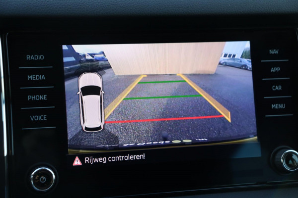 Škoda Kodiaq 1.5 TSI Business Edition 7persoons org.NL digi-dashb. el.trekhaak h.leer+verw.