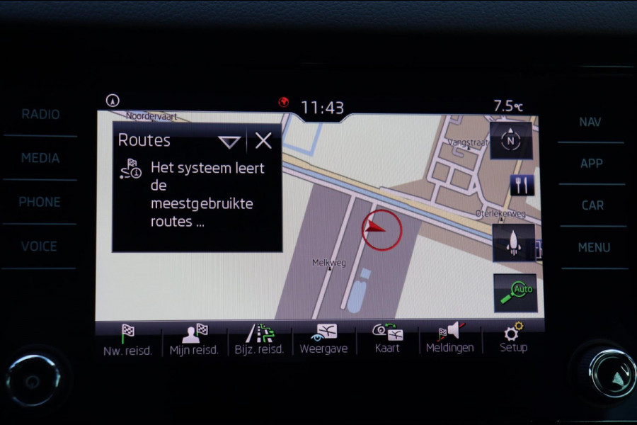 Škoda Kodiaq 1.5 TSI Business Edition 7persoons org.NL digi-dashb. el.trekhaak h.leer+verw.