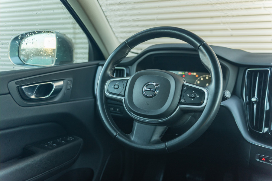 Volvo XC60 T6 Aut. Business Executive Leder Parkeercamera 340pk