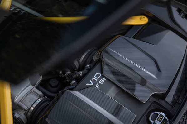 Audi R8 5.2 Performance 620pk Quattro Carbon Quiksilver Vossen