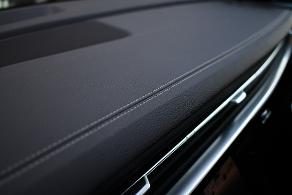 Audi Q8 55 TFSI e quattro S-Line Pano ACC B&O 22inch Black-optic