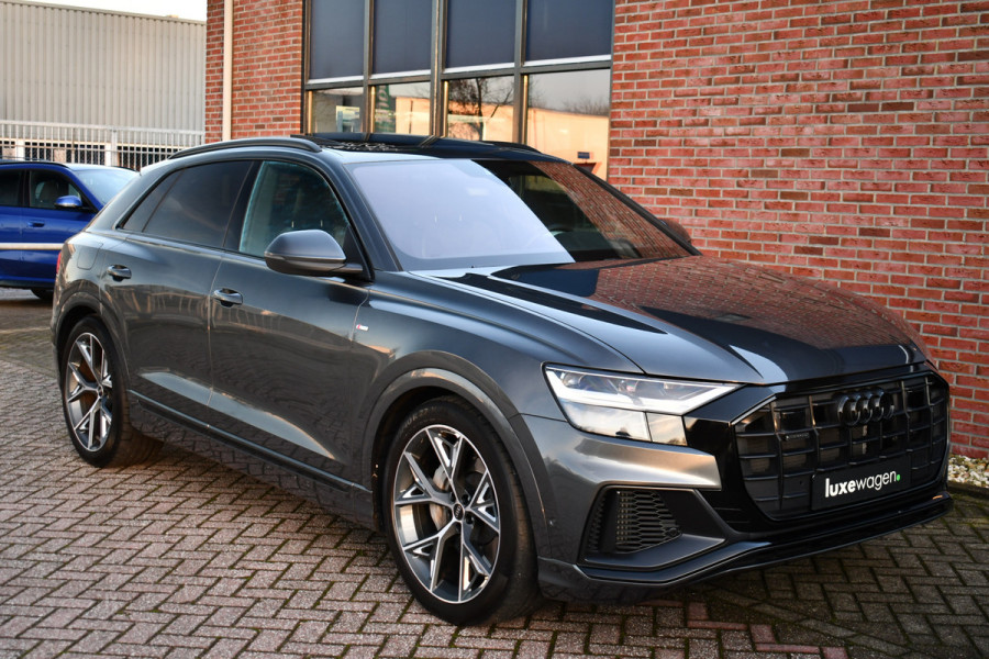 Audi Q8 55 TFSI e quattro S-Line Pano ACC B&O 22inch Black-optic