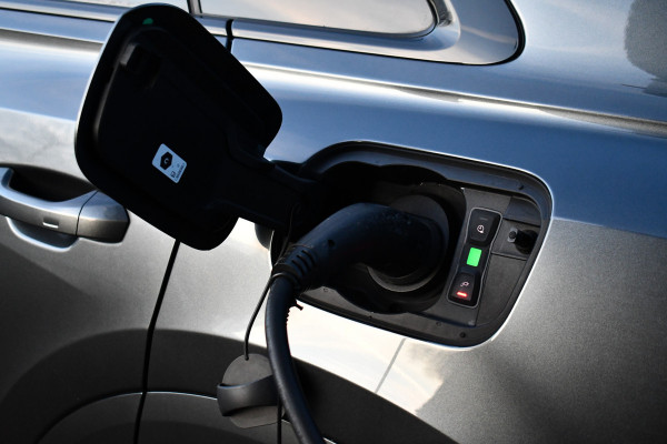 Audi Q8 55 TFSI e quattro S-Line Pano ACC B&O 22inch Black-optic