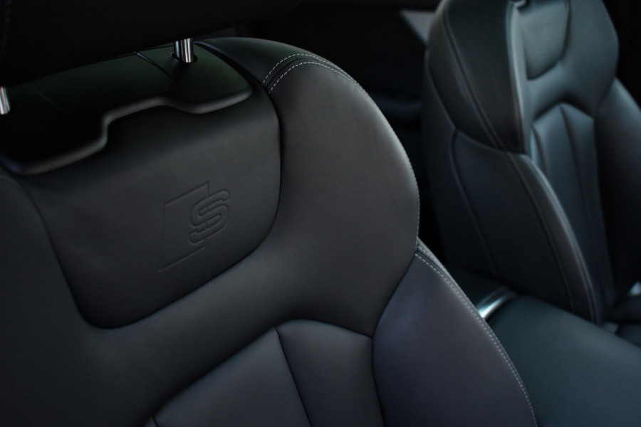 Audi Q8 55 TFSI e quattro S-Line Pano ACC B&O 22inch Black-optic