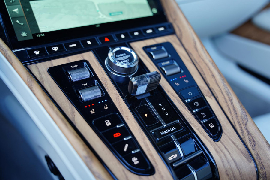 Aston Martin DB12 Volante 4.0 V8 NL-Auto