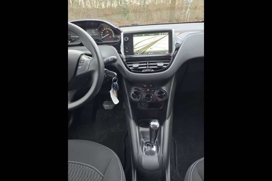 Peugeot 208 1.2 82PK Active | 1E EIGENAAR | AUTOMAAT | 12MND GARANTIE | NAVI | CRUISE | AIRCO |