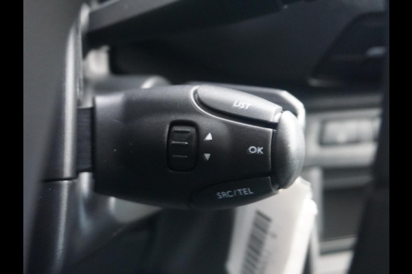 Peugeot e-Expert L3 50 kWh | camera | navi incl. Apple Carplay | verwarmde stoelen | airco | cruise control | parkeersensoren | rijklaarprijs