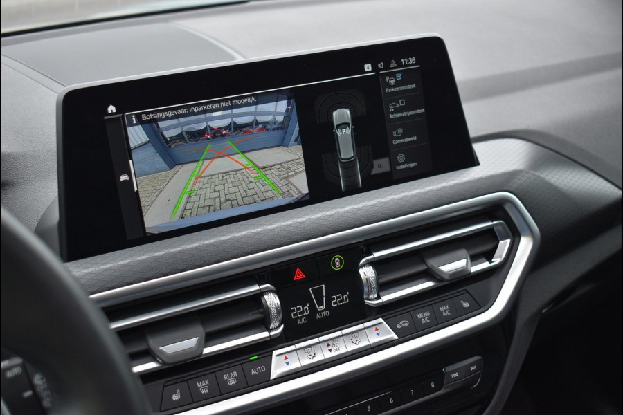 BMW X3 xDrive30e M-Pakket 292 Pk Brooklyn Grijs Metallic Pano Leder Navi Camera 19 Inch