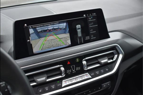 BMW X3 xDrive30e M-Pakket 292 Pk Brooklyn Grijs Metallic Pano Leder Navi Camera 19 Inch