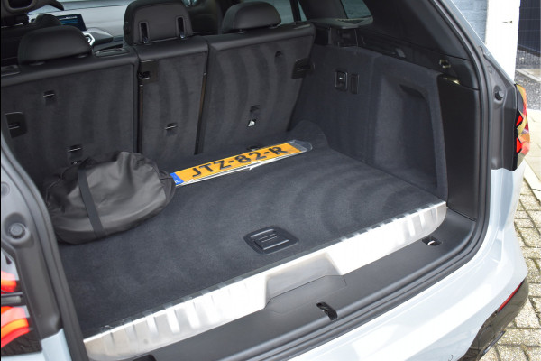 BMW X3 xDrive30e M-Pakket 292 Pk Brooklyn Grijs Metallic Pano Leder Navi Camera 19 Inch