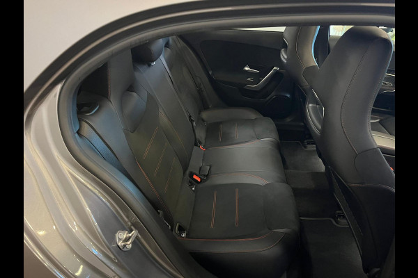 Mercedes-Benz A-Klasse 200 Business Solution AMG|PANO|SFEER|INRUIL MOGELIJK|
