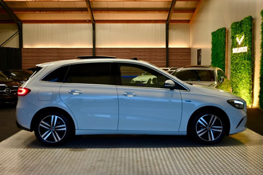 Mercedes-Benz B-Klasse 250 e Luxury Limited - Leer - Memory - Ambianceverlichting - Stoelverwarming - Panoramadak -