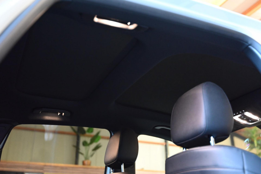 Mercedes-Benz B-Klasse 250 e Luxury Limited - Leer - Memory - Ambianceverlichting - Stoelverwarming - Panoramadak -