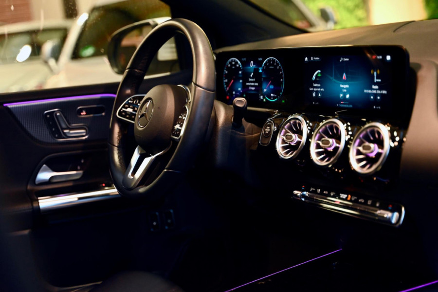 Mercedes-Benz B-Klasse 250 e Luxury Limited - Leer - Memory - Ambianceverlichting - Stoelverwarming - Panoramadak -