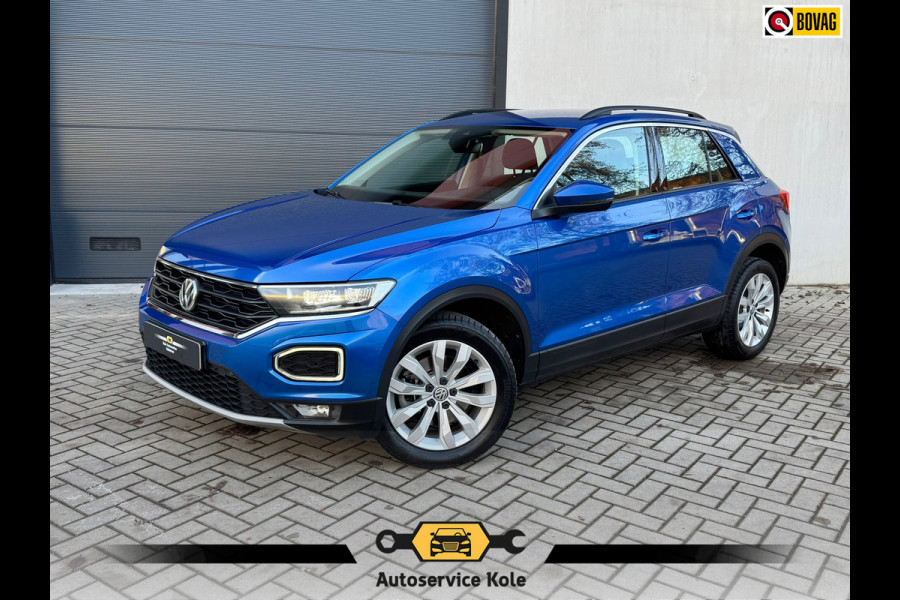 Volkswagen T-Roc 1.0 TSI Style * Navigatie * Led * Stoelverwarming * Adaptieve Cruise Control *