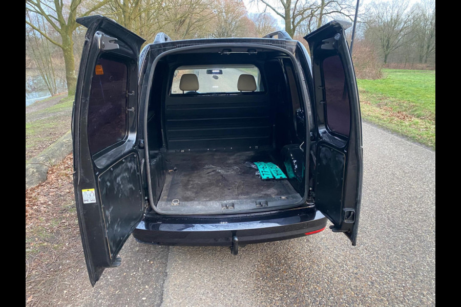 Volkswagen Caddy 2.0 TDI L1H1 180 PK Trendline Schuifdeur