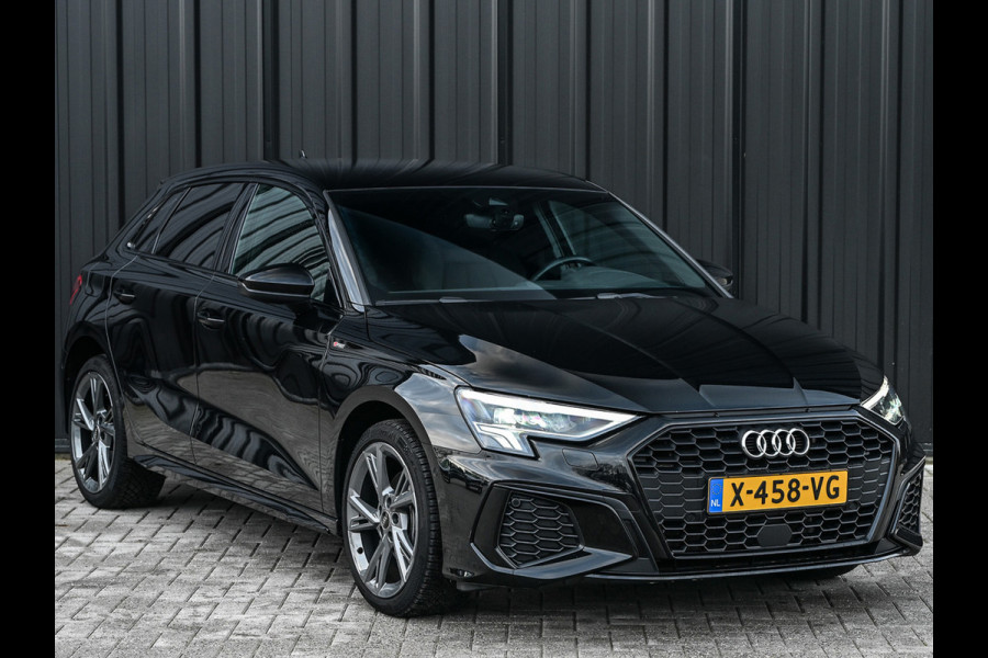 Audi A3 Sportback 45 TFSI e S edition Competition · Black Optic · S Seats · Keyless · Led · Adaptive Cruise