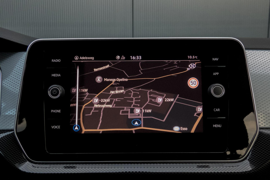 Volkswagen T-Cross 1.0 TSI GOAL | AFNEEMBARE TREKHAAK | ADAPTIEVE CRUISE CONTROL | SIDE ASSIST | APPLE CARPLAY / ANDROID AUTO