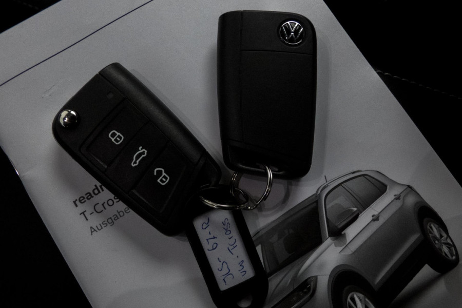 Volkswagen T-Cross 1.0 TSI GOAL | AFNEEMBARE TREKHAAK | ADAPTIEVE CRUISE CONTROL | SIDE ASSIST | APPLE CARPLAY / ANDROID AUTO