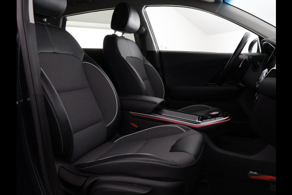 Kia e-Niro DynamicLine 64 kWh | SOH 100% ACCU | 450 km actieradius | Stuur-/Stoelverwarming | Navigatie | Camera | Half Leder |