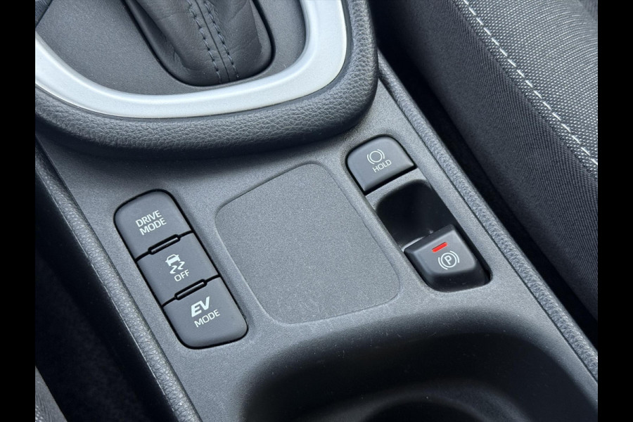 Toyota Yaris 1.5 Hybrid Dynamic Plus | Stoelverwarming, 16 inch, LED, Apple CarPlay/Android Auto, Parkeercamera, Keyless