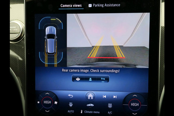 Mercedes-Benz C-Klasse Estate 300 e Star Edition LIMITED AMG | Night Pakket | Panorama Schuif-Kanteldak | Distronic | Apple CarPlay | Sfeerverlichting | Memory voorstoelen. Inclusief 24 maanden MB Certified garantie voor Europa.