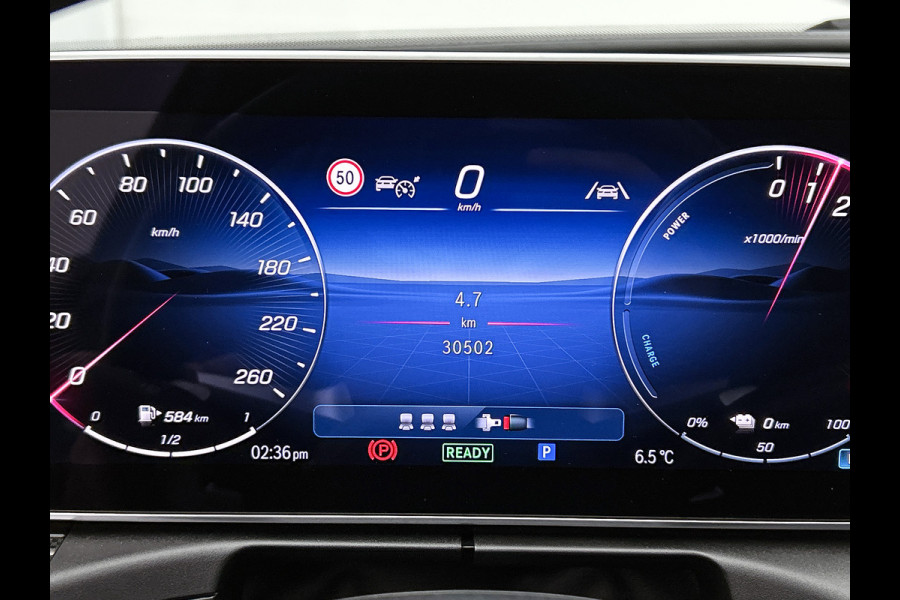 Mercedes-Benz C-Klasse Estate 300 e Star Edition LIMITED AMG | Night Pakket | Panorama Schuif-Kanteldak | Distronic | Apple CarPlay | Sfeerverlichting | Memory voorstoelen. Inclusief 24 maanden MB Certified garantie voor Europa.