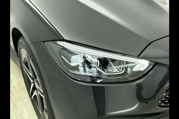 Mercedes-Benz C-Klasse Estate 300 e Star Edition LIMITED AMG | Night Pakket | Panorama Schuif-Kanteldak | Distronic | Apple CarPlay | Sfeerverlichting | Memory voorstoelen. Inclusief 24 maanden MB Certified garantie voor Europa.