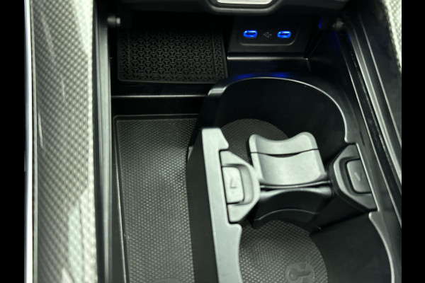 Mercedes-Benz C-Klasse Estate 300 e Star Edition LIMITED AMG | Night Pakket | Panorama Schuif-Kanteldak | Distronic | Apple CarPlay | Sfeerverlichting | Memory voorstoelen. Inclusief 24 maanden MB Certified garantie voor Europa.