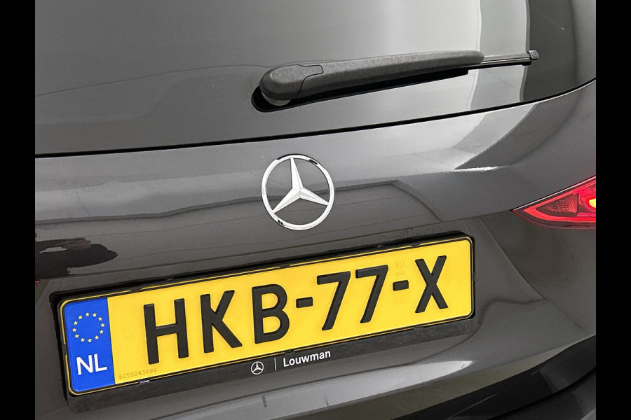 Mercedes-Benz C-Klasse Estate 300 e Star Edition LIMITED AMG | Night Pakket | Panorama Schuif-Kanteldak | Distronic | Apple CarPlay | Sfeerverlichting | Memory voorstoelen. Inclusief 24 maanden MB Certified garantie voor Europa.