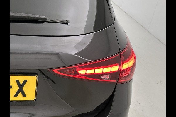 Mercedes-Benz C-Klasse Estate 300 e Star Edition LIMITED AMG | Night Pakket | Panorama Schuif-Kanteldak | Distronic | Apple CarPlay | Sfeerverlichting | Memory voorstoelen. Inclusief 24 maanden MB Certified garantie voor Europa.