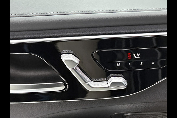 Mercedes-Benz C-Klasse Estate 300 e Star Edition LIMITED AMG | Night Pakket | Panorama Schuif-Kanteldak | Distronic | Apple CarPlay | Sfeerverlichting | Memory voorstoelen. Inclusief 24 maanden MB Certified garantie voor Europa.