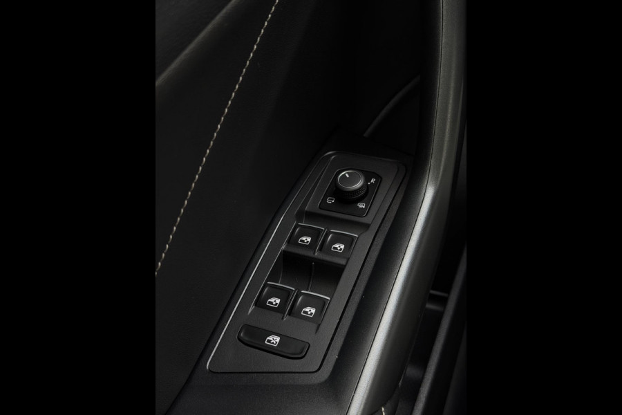 Volkswagen T-Roc 1.5 TSI Style CarPlay Panorama