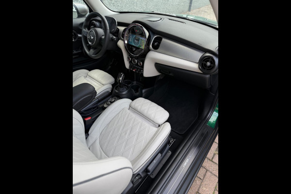 MINI Cooper 1.5 Camden CarPlay Camera