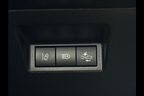 Toyota Yaris 1.5 Hybrid Bi-Tone Bluetooth