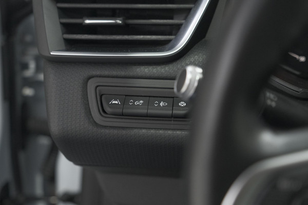 Renault Clio TCe 100 EDC Intens | Trekhaak | 360 Camera | Dodehoekdetectie | Stoelverwarming