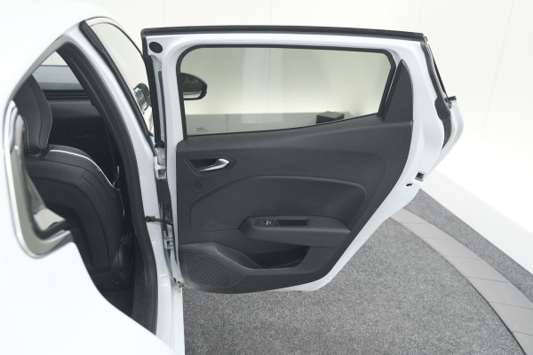 Renault Clio TCe 100 EDC Intens | Trekhaak | 360 Camera | Dodehoekdetectie | Stoelverwarming