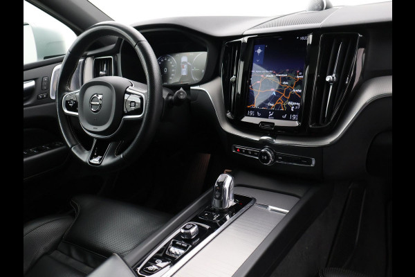 Volvo XC60 2.0 T8 T.E. 390 PK AWD R-DESIGN + BOWERS & WILKINS | 22 INCH | TREKHAAK | 360 CAMERA | PANORAMA | VOL-LEDER