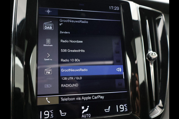 Volvo XC60 2.0 T8 T.E. 390 PK AWD R-DESIGN + BOWERS & WILKINS | 22 INCH | TREKHAAK | 360 CAMERA | PANORAMA | VOL-LEDER