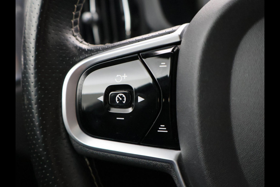 Volvo XC60 2.0 T8 T.E. 390 PK AWD R-DESIGN + BOWERS & WILKINS | 22 INCH | TREKHAAK | 360 CAMERA | PANORAMA | VOL-LEDER
