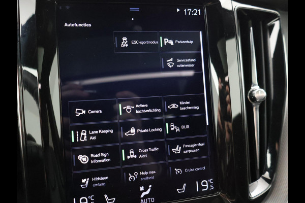 Volvo XC60 2.0 T8 T.E. 390 PK AWD R-DESIGN + BOWERS & WILKINS | 22 INCH | TREKHAAK | 360 CAMERA | PANORAMA | VOL-LEDER