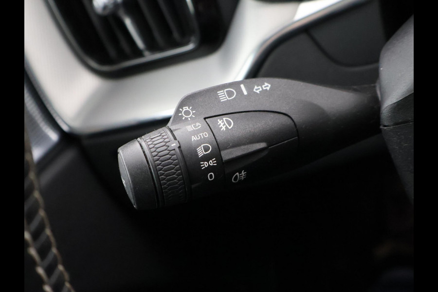 Volvo XC60 2.0 T8 T.E. 390 PK AWD R-DESIGN + BOWERS & WILKINS | 22 INCH | TREKHAAK | 360 CAMERA | PANORAMA | VOL-LEDER