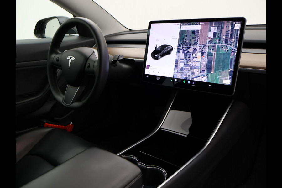 Tesla Model 3 60 kWh RWD *BTW* + LEDER | AUTOPILOT | PANORAMA | 3 CAMERA'S
