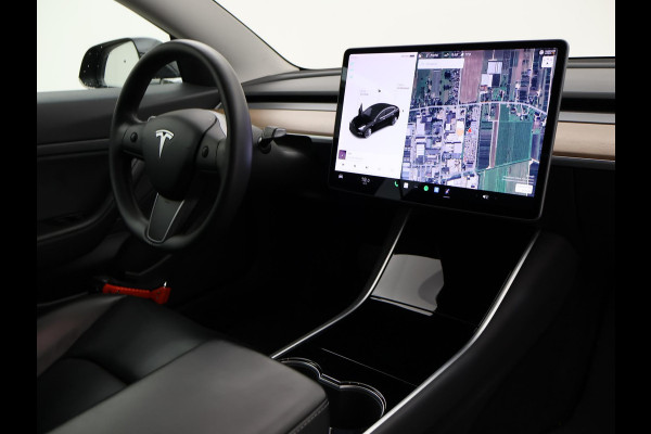 Tesla Model 3 60 kWh RWD *BTW* + LEDER | AUTOPILOT | PANORAMA | 3 CAMERA'S